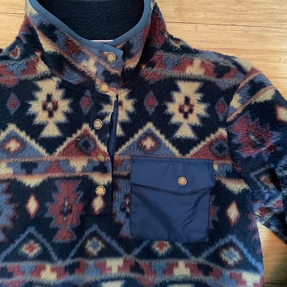 Aztec Fleece - Picture 3 of 3